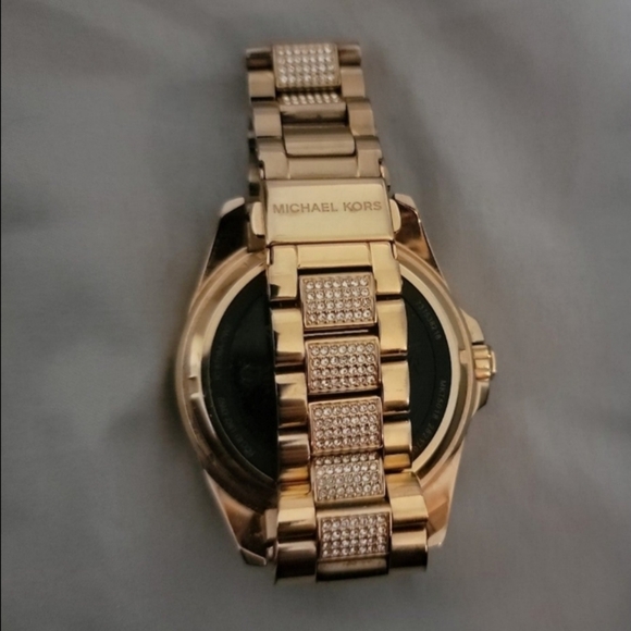 Michael Kors Bradshaw Smartwatch - Picture 3 of 4